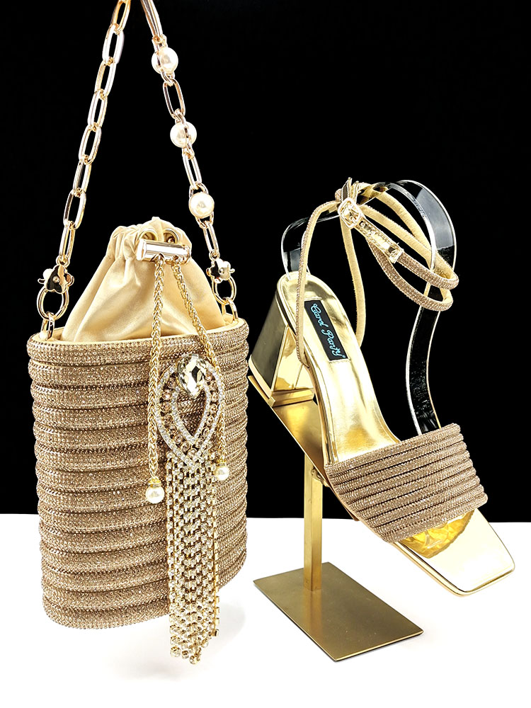 Heiß begehrte Damen-Sandalen u – Wedding Vendor Bewertung und Preis