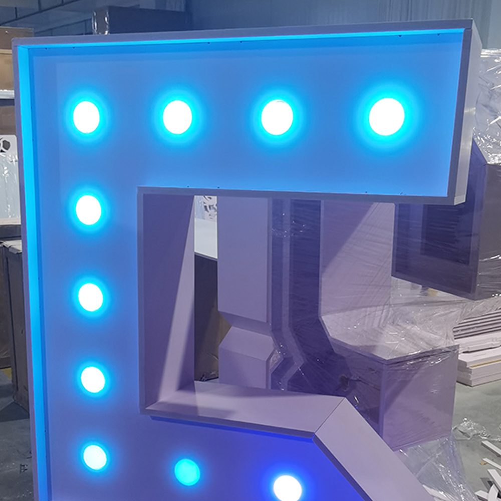 Individuell Gestaltete Nummer  – Wedding Party Supply Rentals Bewertung und Preis