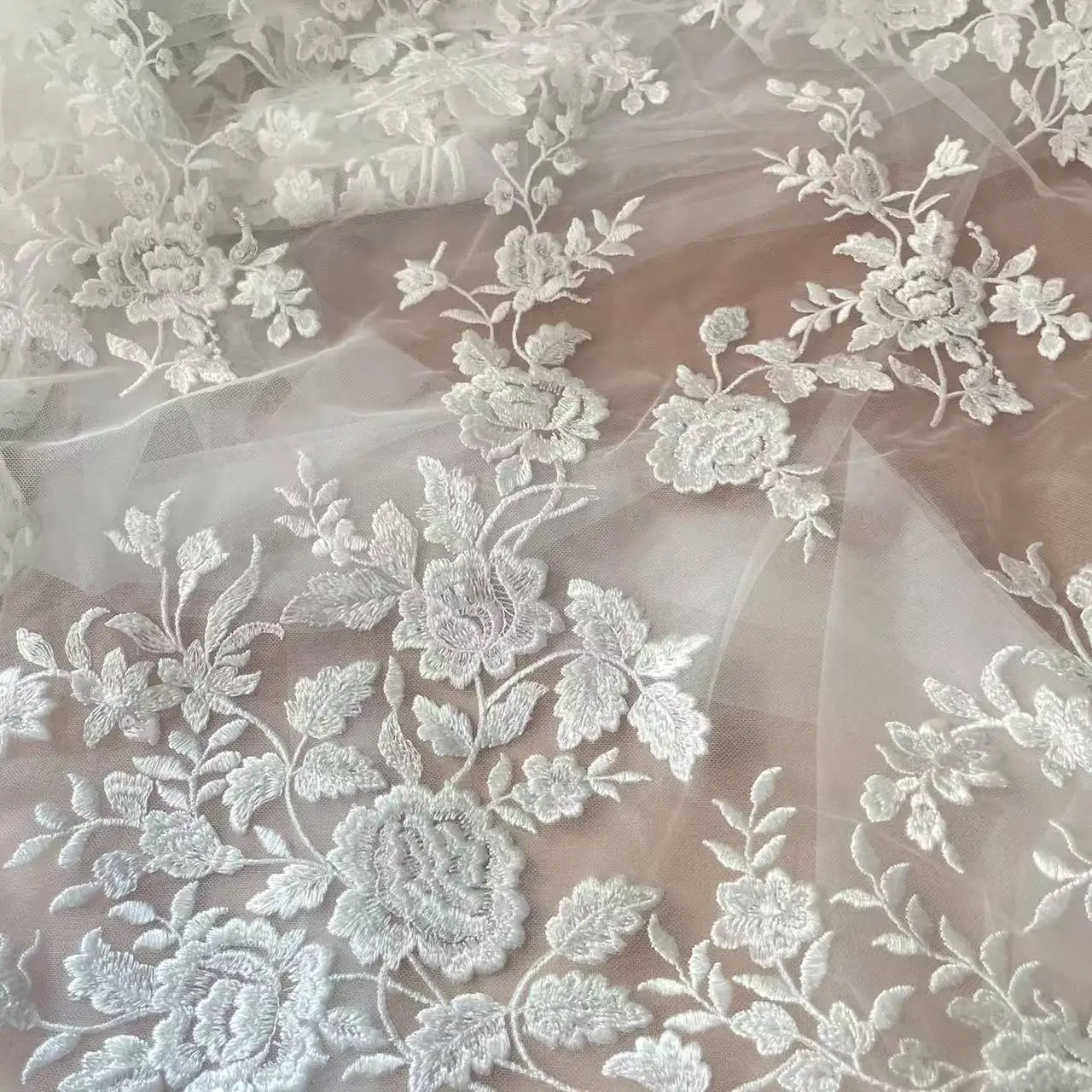 Französischer bestickter Spitz – Wedding Dress Supply Bewertung und Preis