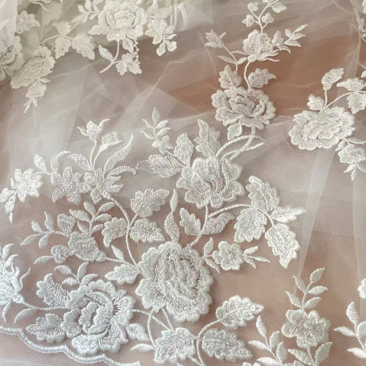 Französischer bestickter Spitz – Wedding Dress Supply Bewertung und Preis